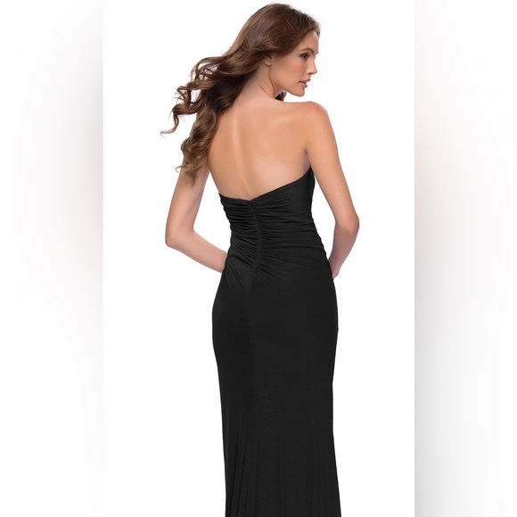 LA FEMME NWT Black Strapless Ruched Gown - Picture 3 of 15